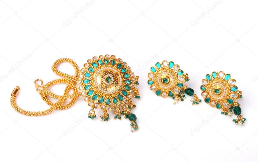 Indian Gold Necklace With Earrings