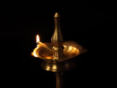Hint yağı lambası