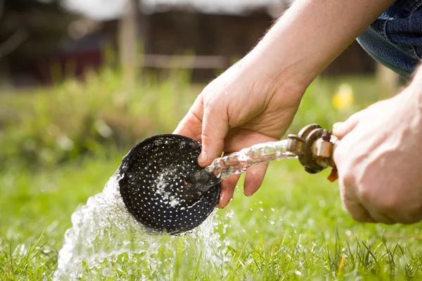 Old Hand Active Senior Washing Equipment Gardening Lovely Spring Summer — Stock Photo, Image