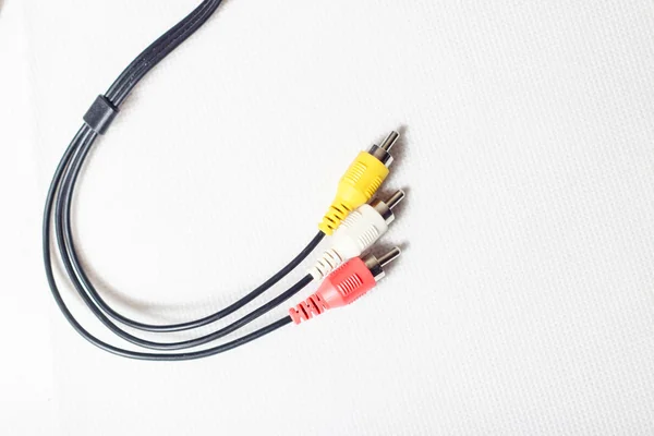 Witte, gele en rode kabels — Stockfoto