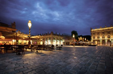 Nancy yer Stanislas akşam