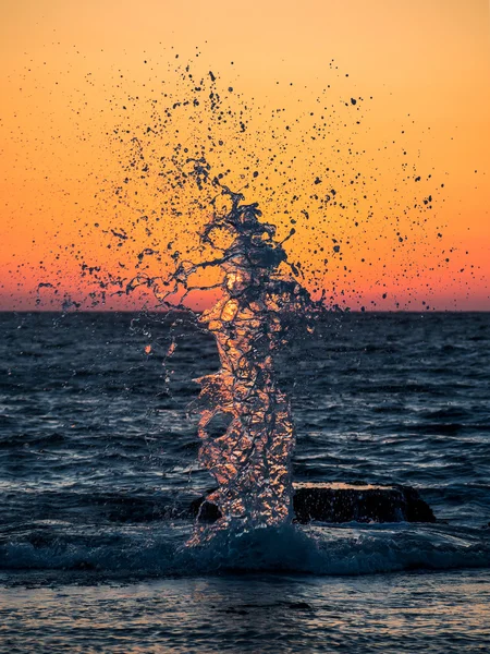 Ember dnia i splash — Zdjęcie stockowe
