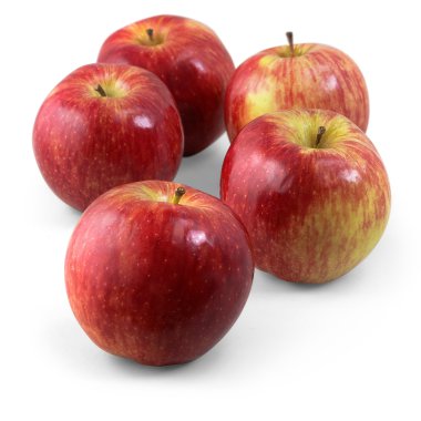 Beyaz arkaplanda kırmızı elmalar izole edilmiş