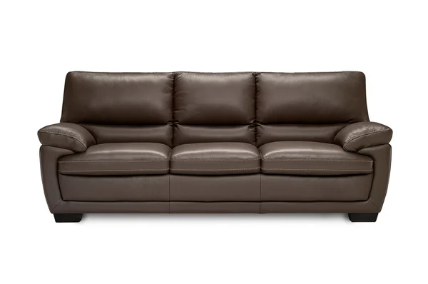 Розкішний шкіряно-коричневий диван ізольований на білому тлі — стокове фото