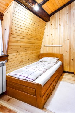 Geleneksel ahşap iç masa ve fikstür - mountain resort oda iç