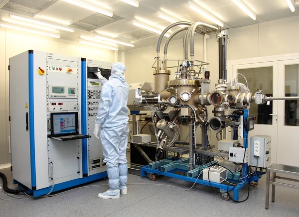 Nükleer Araştırma Merkezi, moleküler ışın epitaxy temiz oda