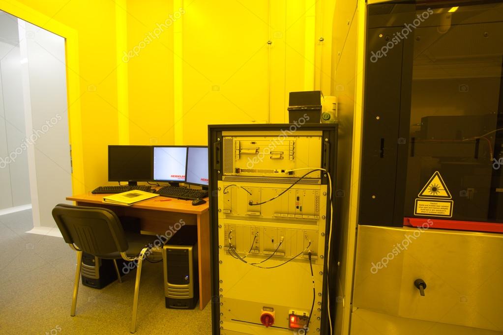 Cleanroom in nuclear research centre, photolithography — Stock Photo