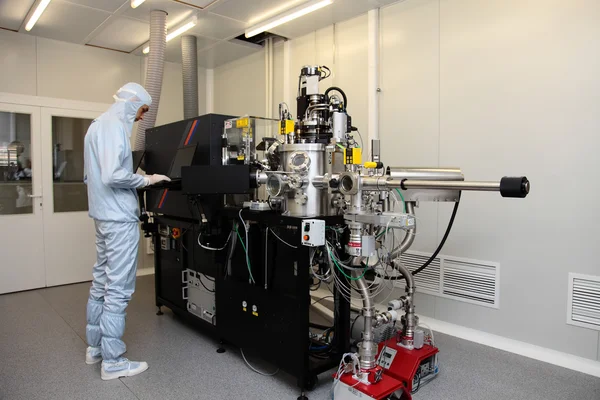 Nükleer Araştırma Merkezi, moleküler ışın epitaxy temiz oda