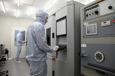Nükleer Araştırma Merkezi, moleküler ışın epitaxy temiz oda
