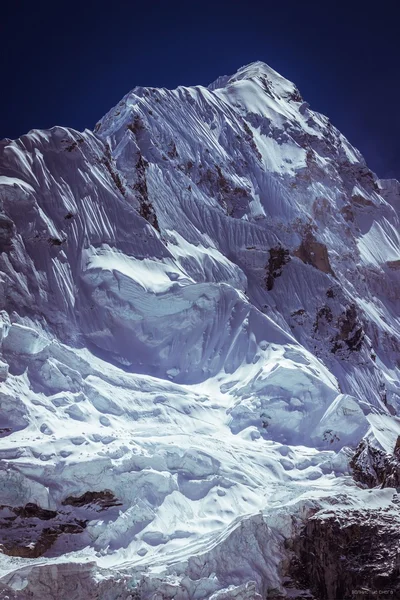 Queda de gelo do Monte Nuptse  . — Fotografia de Stock