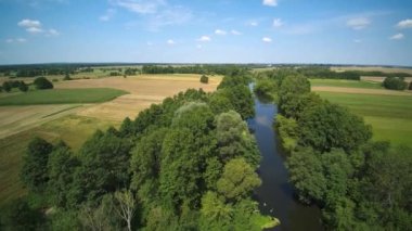 Widawka nehri, Polonya 'nın kuş bakışı görüntülerinden çekilmiştir..