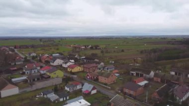 Orta Polonya 'da küçük bir köy..