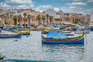 Marsaxlokk Malta 'nın güneyindeki Eski Balıkçılık Limanı' na. 