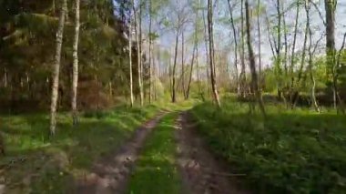 Alçaktan ve hızlı İHA uçuşu.