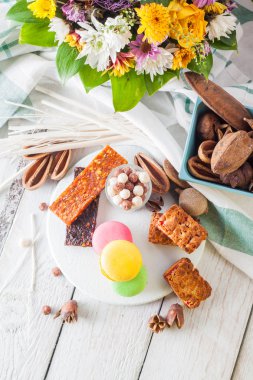 kahvaltılık tahıllar, tanımlama bilgileri, fındık, Kuru Meyve ve mandalina, üstten görünüm