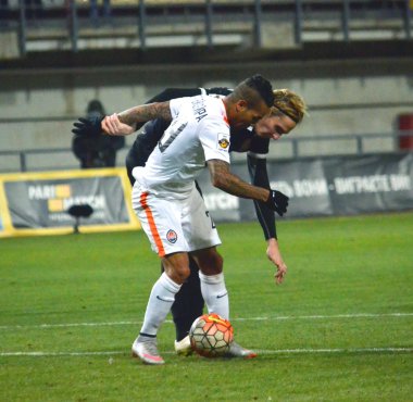 Zorya Luhansk 1-7 Shakhtar Donetsk Zaporizhia 30 Ekim tarihinde Ukrayna Şampiyonası'nda. Zorya ve Ukrayna'nın milli takım Malinovsky, Karavayev ve Budkivsky, kimin sözleşmeleri bel anahtar oyuncular