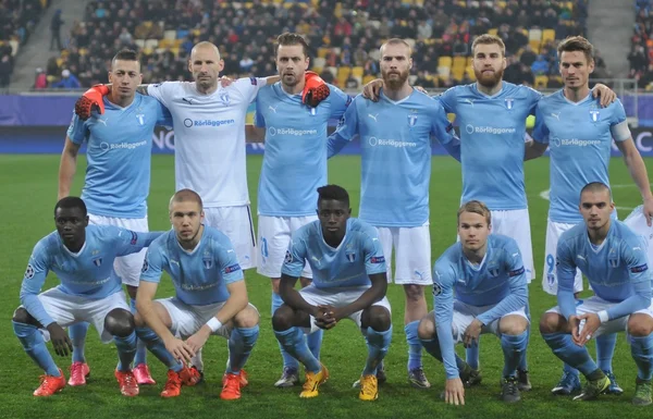 FC Šachtar Doněck Fc 4-0 Malmö v osmifinále Ligy mistrů Uefa na stadionu Lviv arény ve Lvově dne 3 listopadu, 2015. Gladkiy, Srna, Eduardo a Teixeira za Šachtar. — Stock fotografie