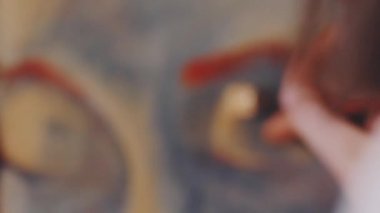 Sanatçı boya resim