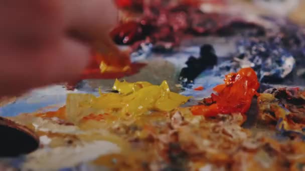 Artiste peint un tableau — Video