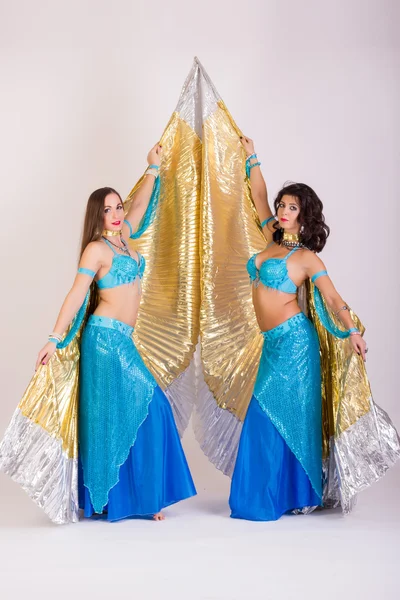 Beautiful Belly Dancer — Stock Photo, Image