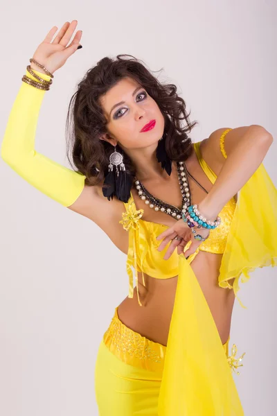 Beautiful Belly Dancer — Stock Photo, Image