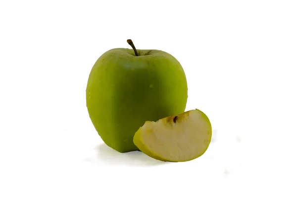Yeşil elma parçası