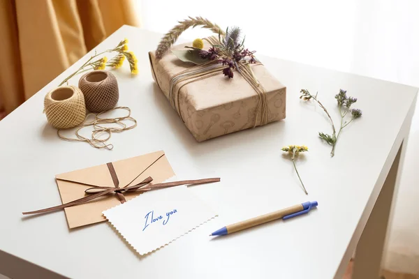 Beautiful handmade gift box (package) — Stock Photo, Image