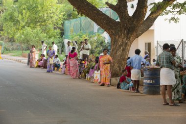 Belgesel yayın. Pondicherry Jipmer hastane, Hindistan - 1 Haziran 2014. Tam belgesel hasta ve aile hakkında. Documetary yazı işleri.
