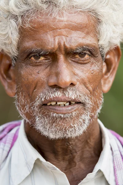 Editorial documental. Hospital Pondicherry Jipmer, India - 1 de junio de 2014. Documental completo sobre el paciente y su familia. Editorial Documental . —  Fotos de Stock