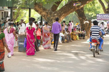 Belgesel yayın. Pondicherry Jipmer hastane, Hindistan - 1 Haziran 2014. Tam belgesel hasta ve aile hakkında. Documetary yazı işleri.