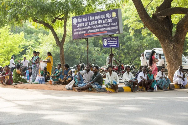 Documentário Editorial. Hospital Pondicherry Jipmer, Índia - 1 de junho de 2014. Documentário completo sobre o paciente e sua família. Editorial Documental . — Fotografia de Stock