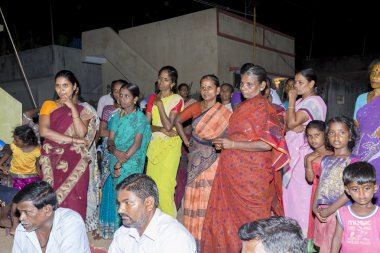 Pondicherry, Tamil Nadu, Hindistan - 11 Mayıs 2014: puja töreni