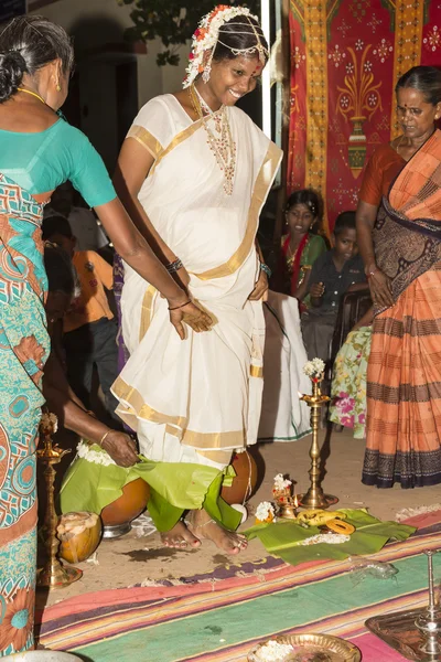 Pondicherry, Tamil Nadu, India - May 11, 2014 : puja ceremony — Stock Photo, Image