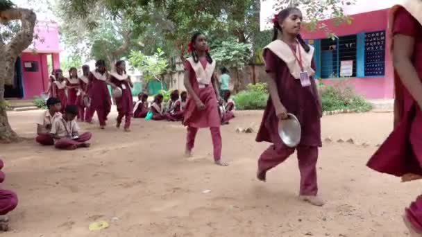 Puducherry Inde Décembre 2019 Enfants Joyeux Non Identifiés Filles Amis — Video