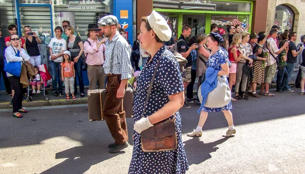 Sainte Mere Eglise Francie Června2019 Přehlídka Lidí Oblečených Letech Pózování — Stock fotografie