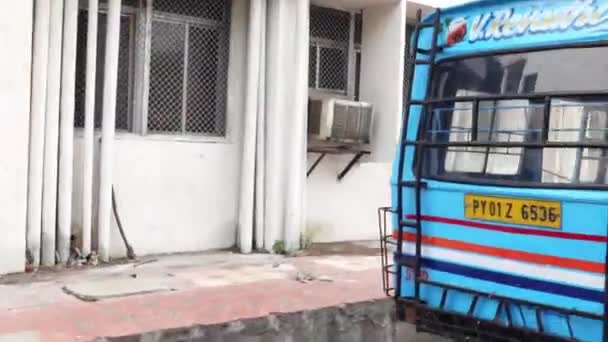 Puducherry India December Circa 2019 Trafik Väg Med Många Fordon — Stockvideo