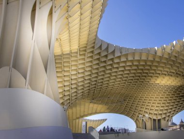 SEVILLE, İSPAN - HAZİRAN CRCA, 2020. Metropol Şemsiyesi detayı. İspanya Özel Mimarisi