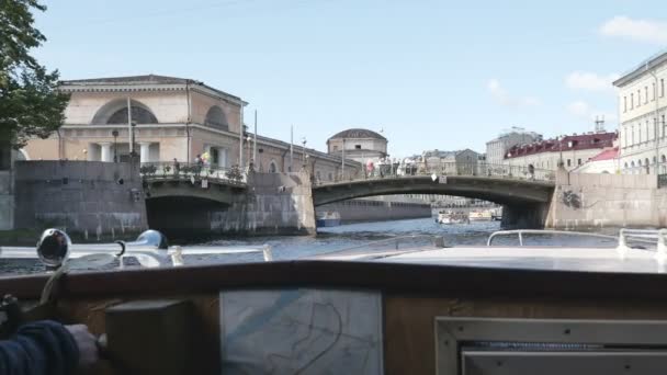 Les ponts sur les rivières Saint-Pétersbourg — Video