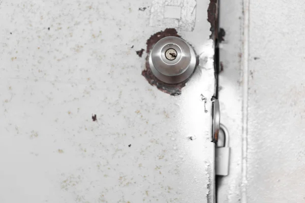 Rusty door knob — Stock Photo, Image