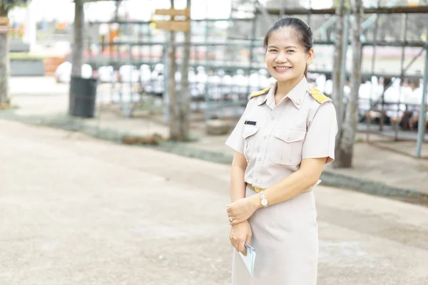 Ομοιόμορφη Ταϊλάνδης δάσκαλος — Φωτογραφία Αρχείου
