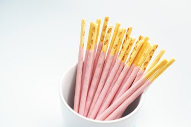 Çilek aromalı ekmek sopa