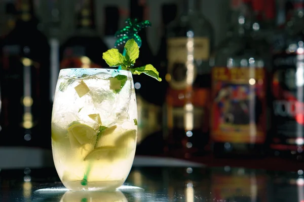 Cóctel clásico de Mojito — Foto de Stock