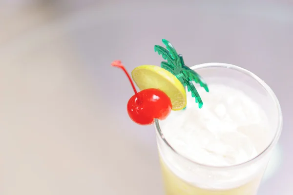 Klassische Pina Colada — Stockfoto