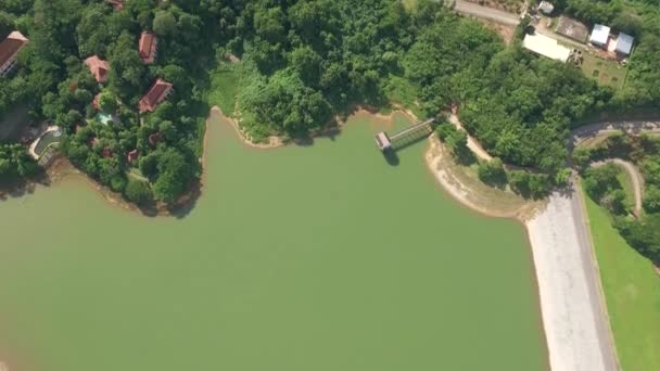 Tiro aéreo de grande reservatório — Vídeo de Stock