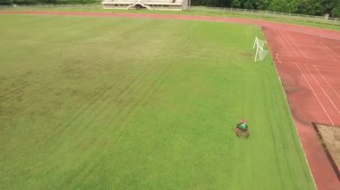 Çim biçme hava atış