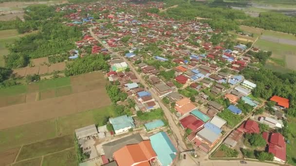 아시아 농촌 마을의 공중 총 — 비디오
