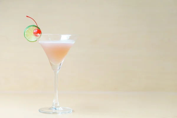 Cosmo politan cocktail — Stock Photo, Image