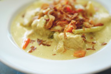 Cariga Vietnamca köri tavuk