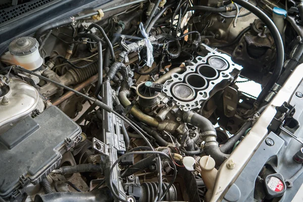 Fixing car engine — Stock Photo, Image