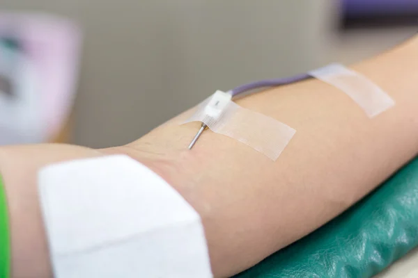 Donazione di sangue e analisi del sangue — Foto Stock